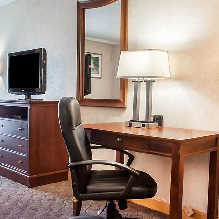 Clarion Hotel Buffalo Airport Williamsville Eksteriør bilde